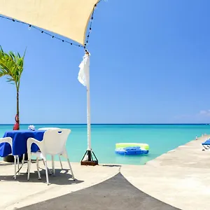 https://beach-front-hotel.comcaribbean.com